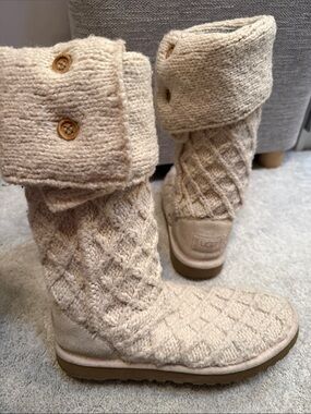 UGG Cable Knit Fold-Over Boots in Beige Cream